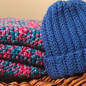 Crochet baby blanket and hat